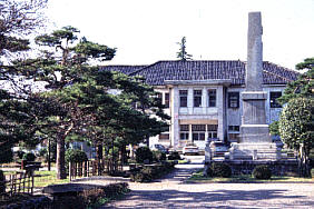 旧大沢野町庁舎、富山県大沢野町の観光とお祭り風景