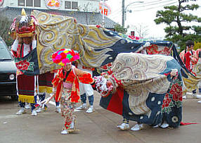 富山県大島町の観光とお祭りを写真を紹介します