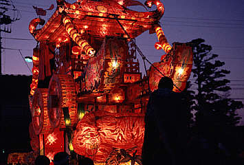 富山県庄川町、庄川観光祭りの写真-とやま倶楽部