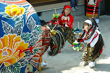 富山県南砺市（旧平村）祖山地区の獅子舞